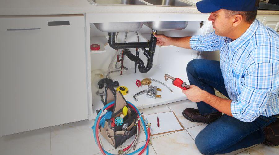 Expert burst pipe repair services in Middleburg, NC